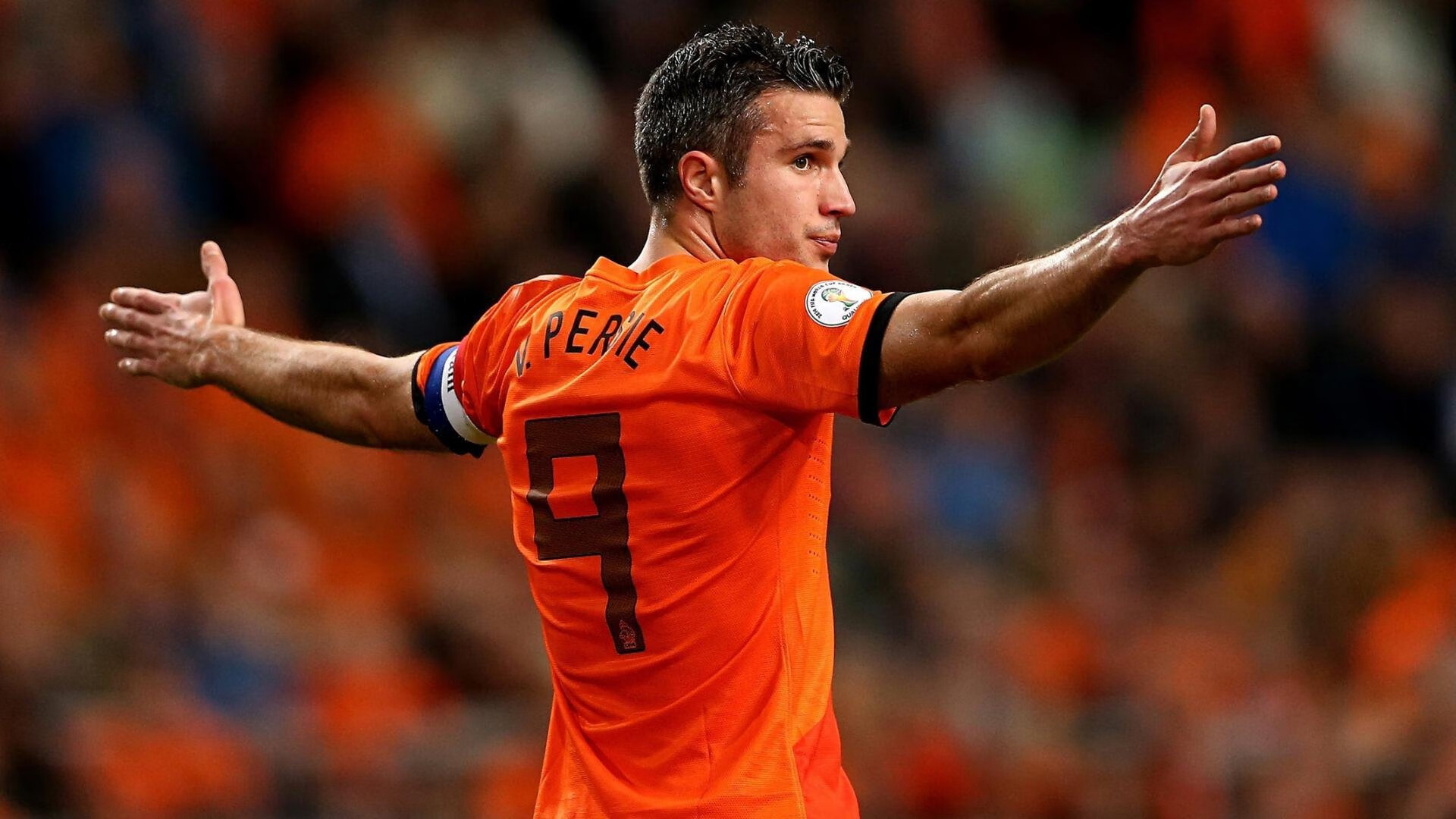 全黑队依靠精准的传球和不断突破,取得优势,全黑队服